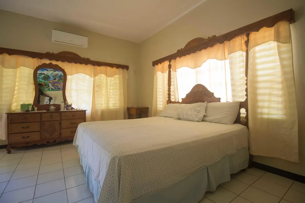Rainbow Hill Villa Negril