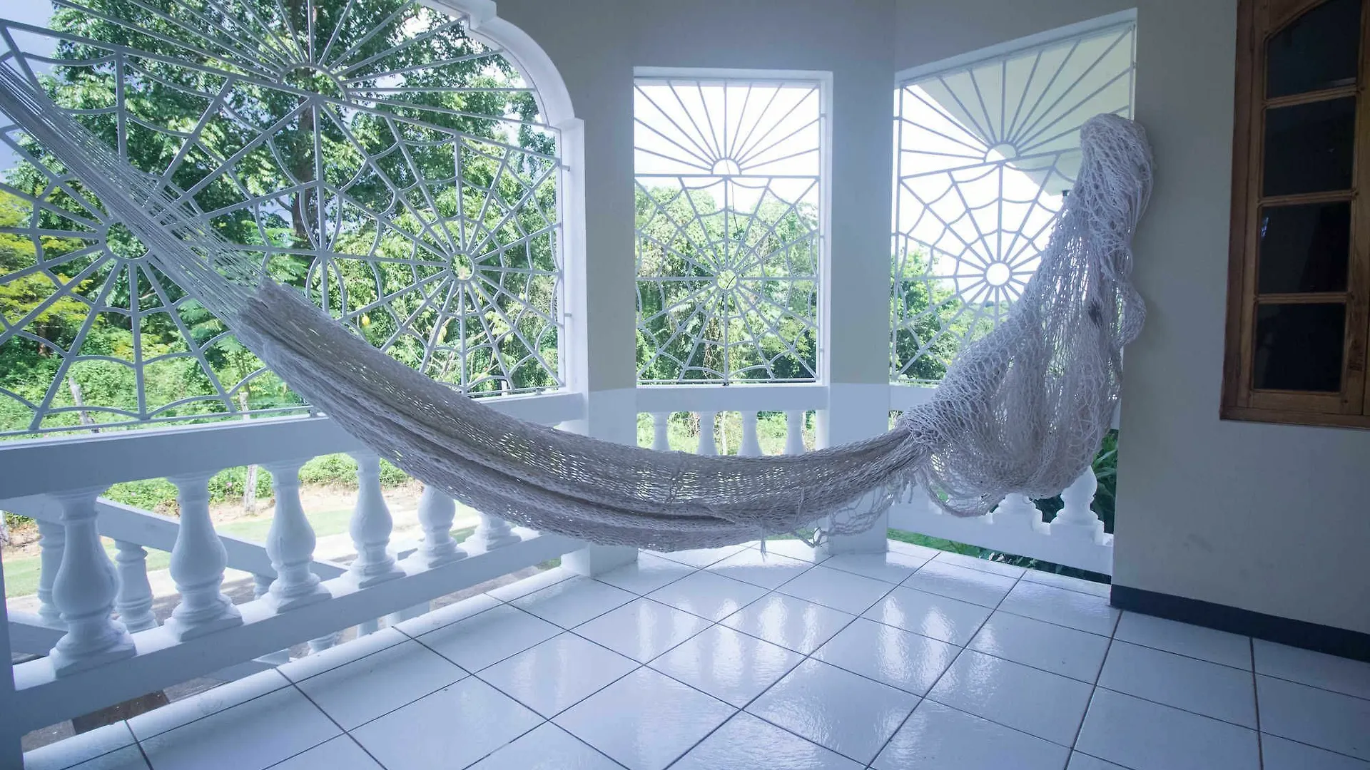 Rainbow Hill Villa Negril